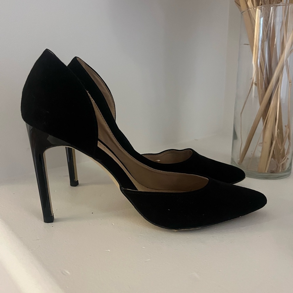 Classic Black Suede Heels | Size 8 | Elegant Pointed Toe Pumps